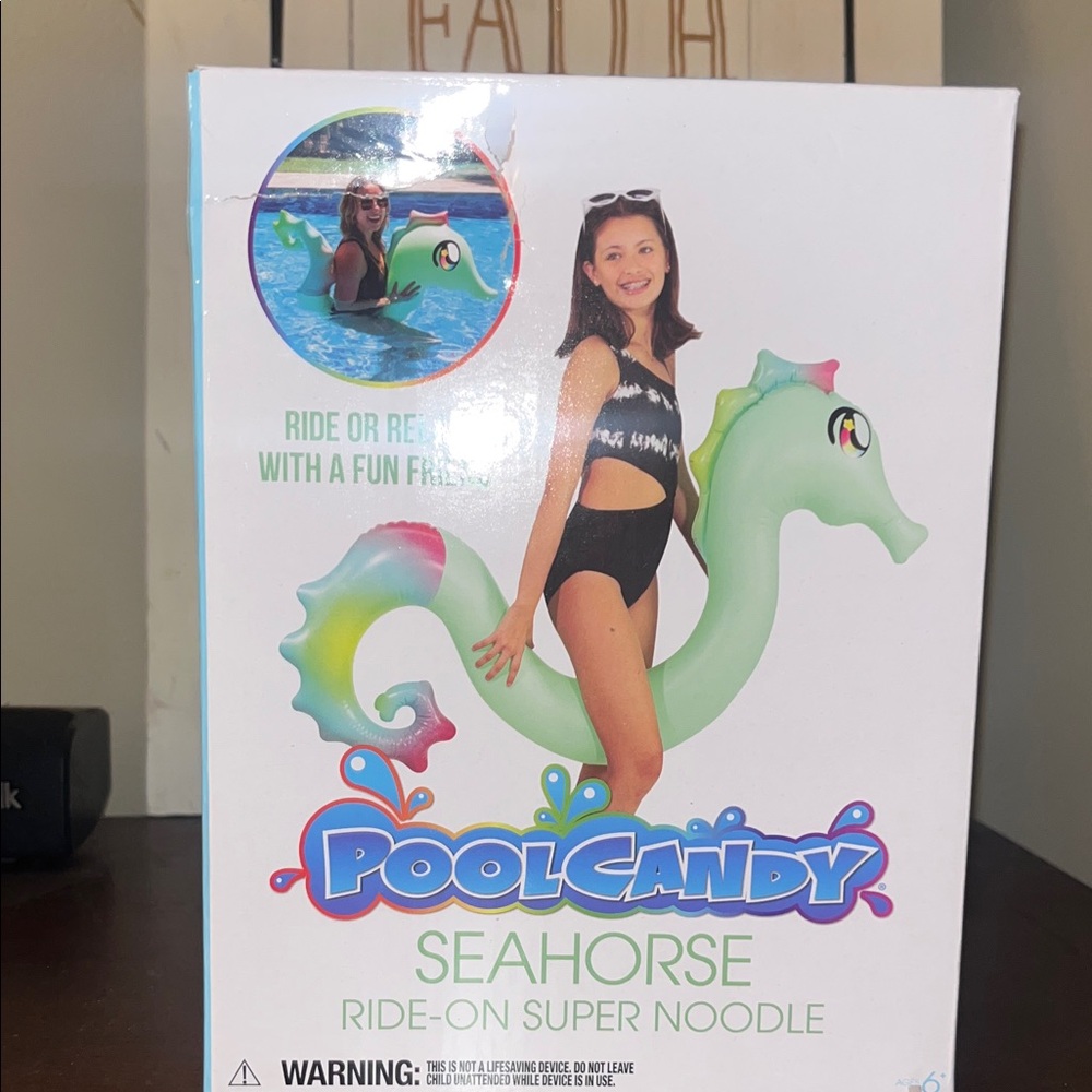 PoolCandy Seahorse Ride-On Inflatable Green Super Noodle Pool Floaty NWT